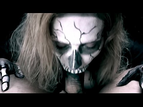 ❤️ Demon cailín sucking coileach lena béal dubh agus shlogtha cum. ❤️ Porn uainn ga.purchasexz.top ❌️❤